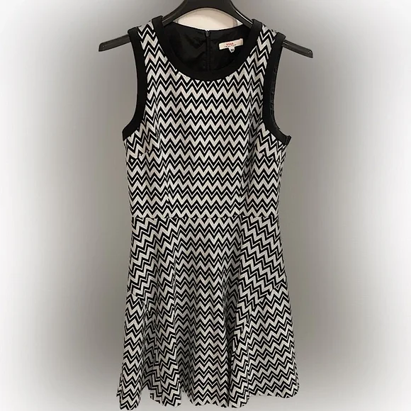 Sleeveless Dress, Chevron Sheila — By Trina Turk, Size Medium - Picture 2 of 15